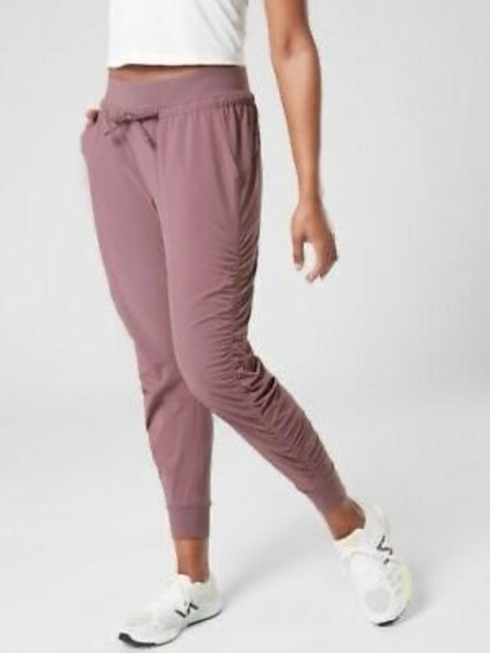 Athleta Attitude Ruched Jogger Pant Volcanic Violet Comfort Travel Size 0 XS